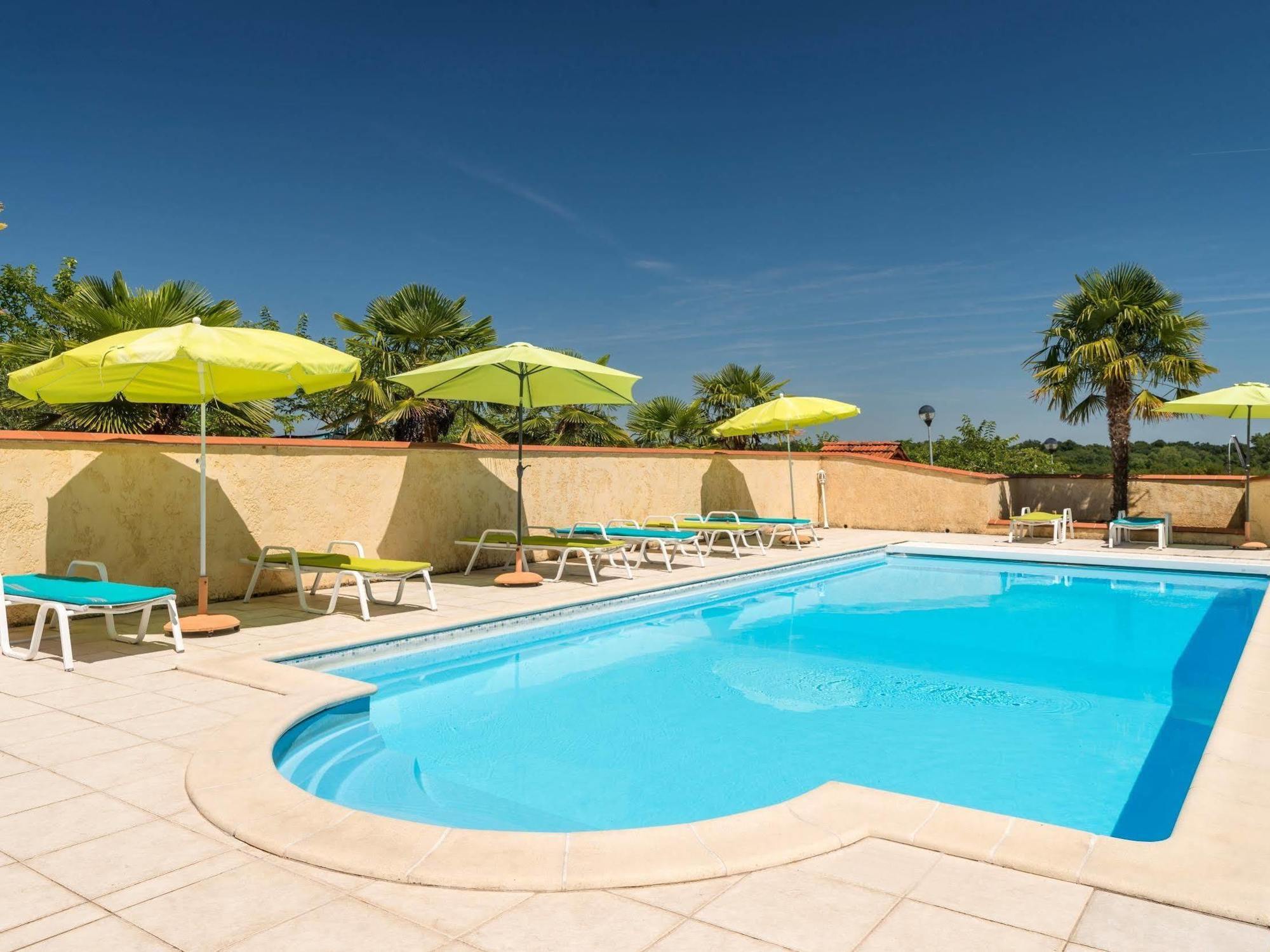 Soublecause Logis Hotel L'Adourable Auberge מראה חיצוני תמונה