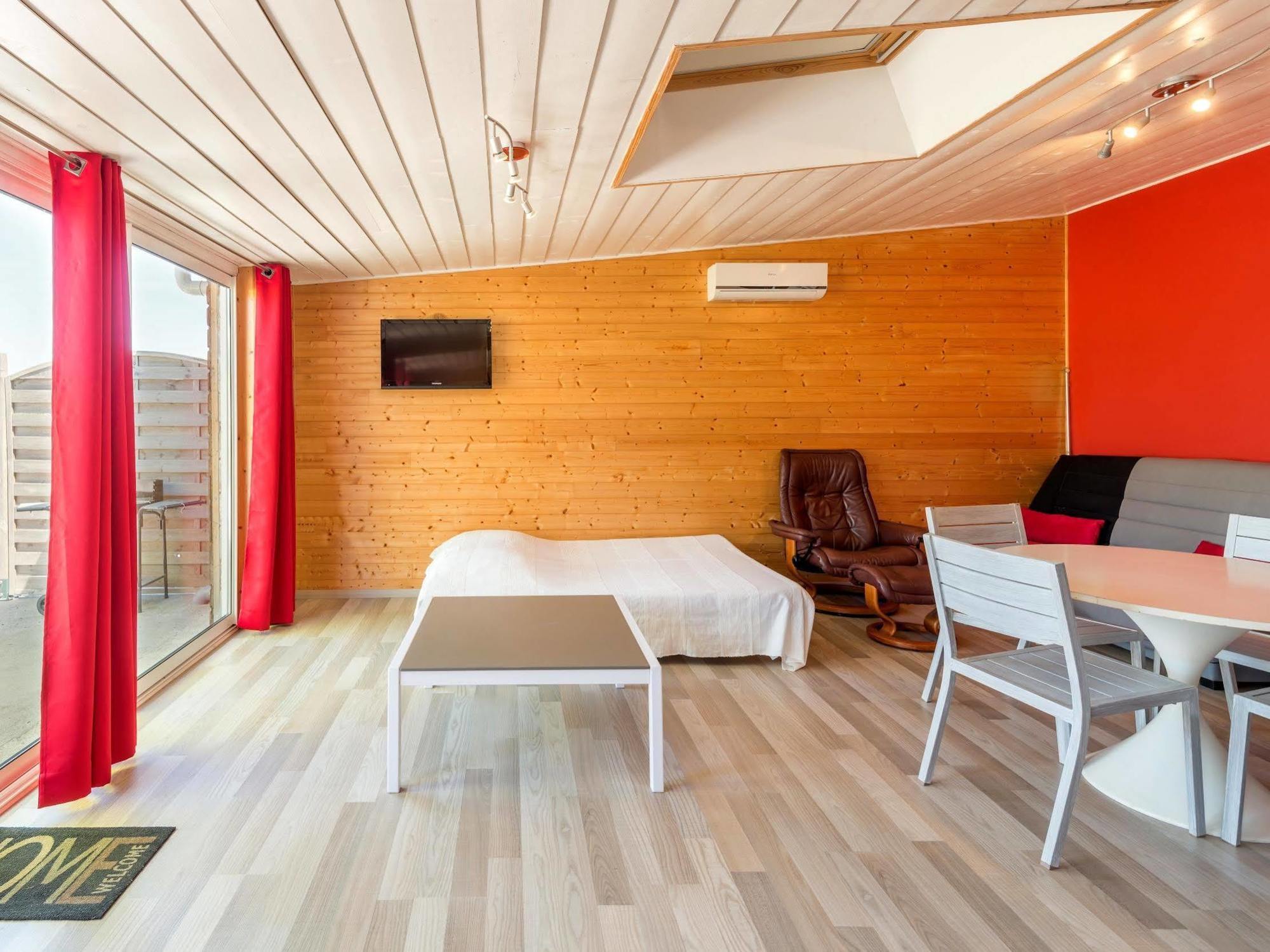 Soublecause Logis Hotel L'Adourable Auberge מראה חיצוני תמונה
